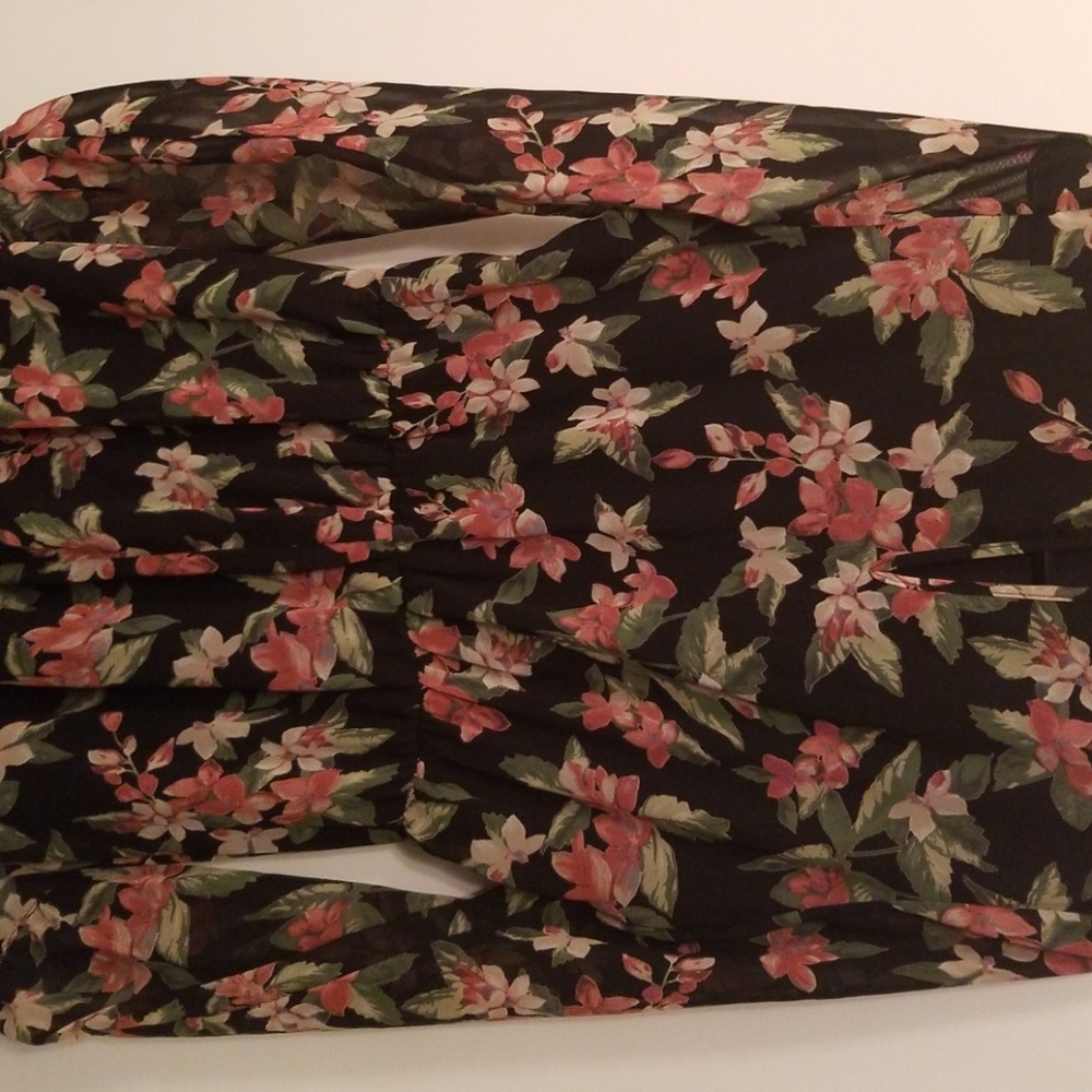 NWOT Long Sleeve Floral Dress Sienna Sky Medium - Picture 5 of 7